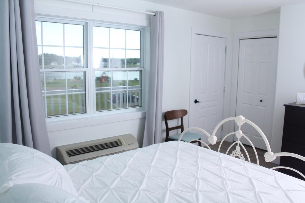 Gateway To Greenwich Suites Saint Peters Bay Exteriör bild