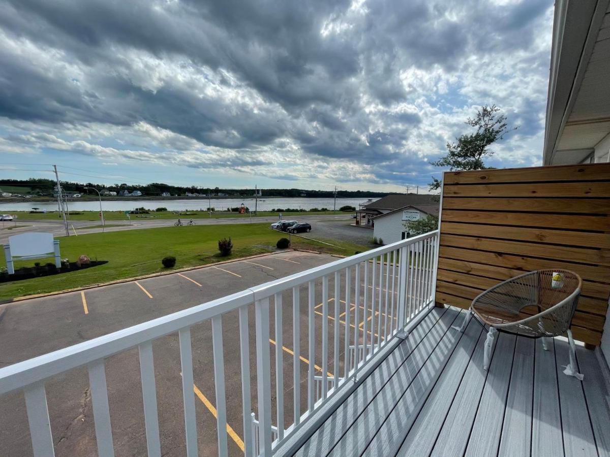 Gateway To Greenwich Suites Saint Peters Bay Exteriör bild